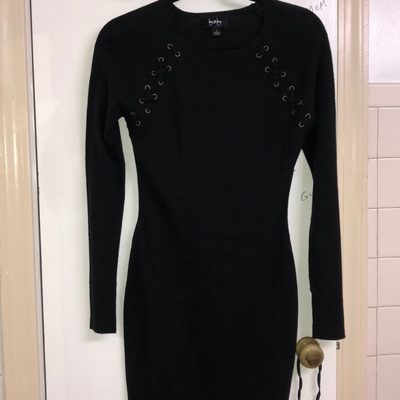 Black long sleeve dress 🖤 - Picture 2 of 2